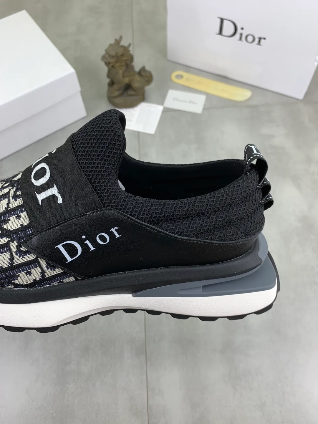 Men's Men's Shoes💰P440💰[New Style]🆘[Dior] 2025 Dior Original Lace-up Low-top Men's Shoes Classic casual shoes 🔥This model is the official classic model, with high quality and made by famous original designers. It is made of high-quality cowhide with original materials➕Comfortable and breathable mesh lining➕Pigskin insole. The perfect last shape and generous and fashionable design have attracted many consumers. Suitable for drivers to drive🚗. What you want is the highest quality in the market. Color: 3️⃣Color code number: 38--44 (45 customized)